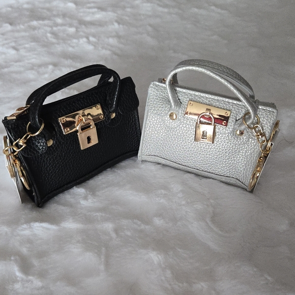 Accessories - Mini Wallet Purse Bag Charm/Keychain SILVER or BLACK⭐️NWT